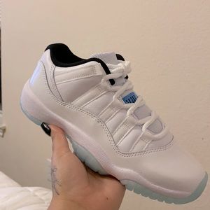 Air Jordan 11 Retro Legend Blue